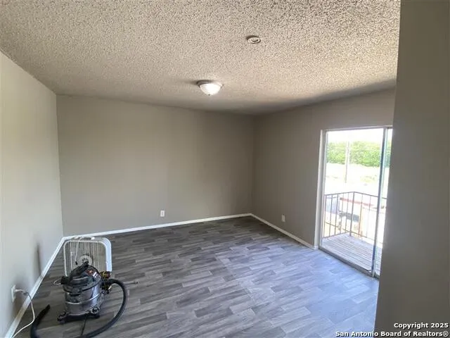 1208 CHURING DR San Antonio, TX 78245