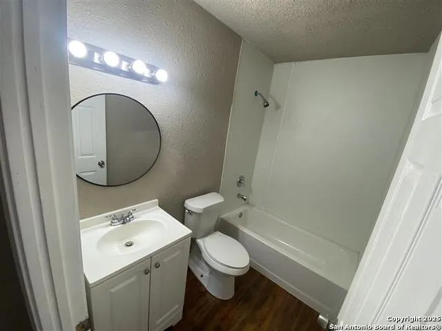 1208 CHURING DR San Antonio, TX 78245