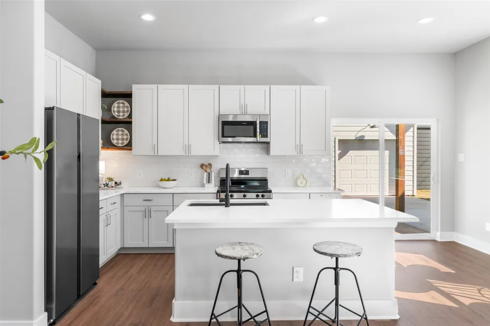 612 Robinson Street Cleburne, TX 76031