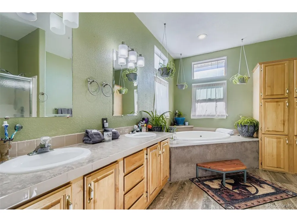 245 W Crawford Avenue Keenesburg, CO 80643