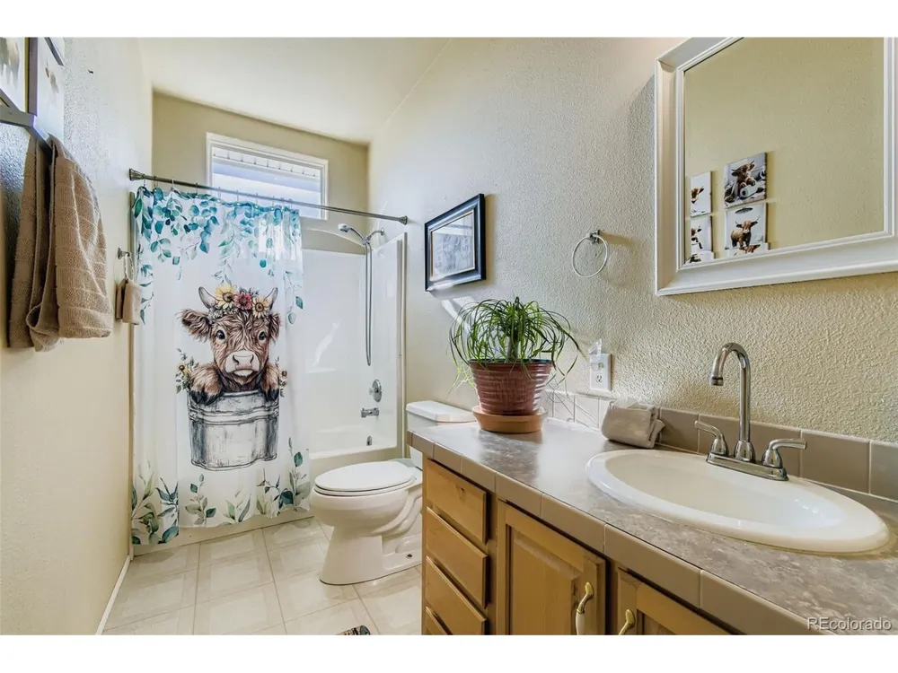 245 W Crawford Avenue Keenesburg, CO 80643