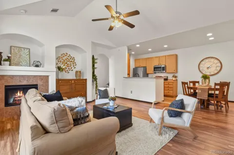 1561 Olympia Circle #305