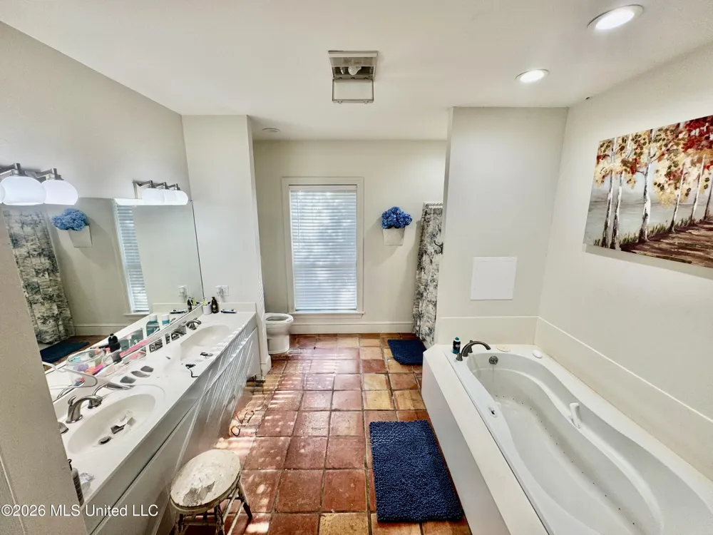 134 Kellog Woodville, MS 39669