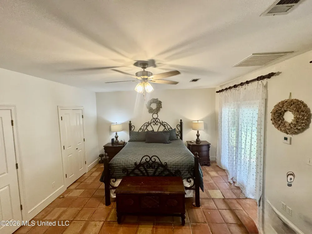 134 Kellog Woodville, MS 39669