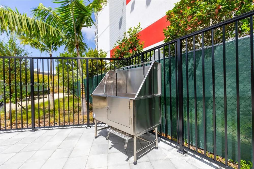 1005 Spring Garden Rd #728 Miami, FL 33136