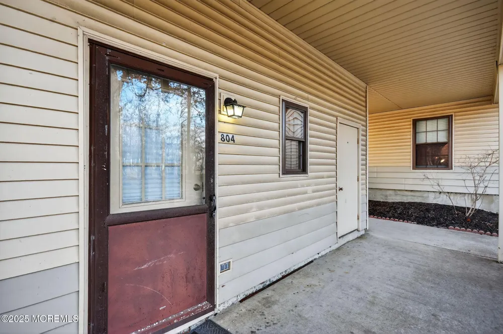 804 Ivy Court Jackson, NJ 08527
