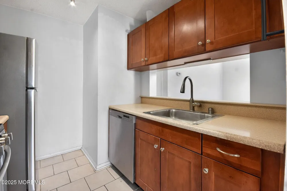 804 Ivy Court Jackson, NJ 08527