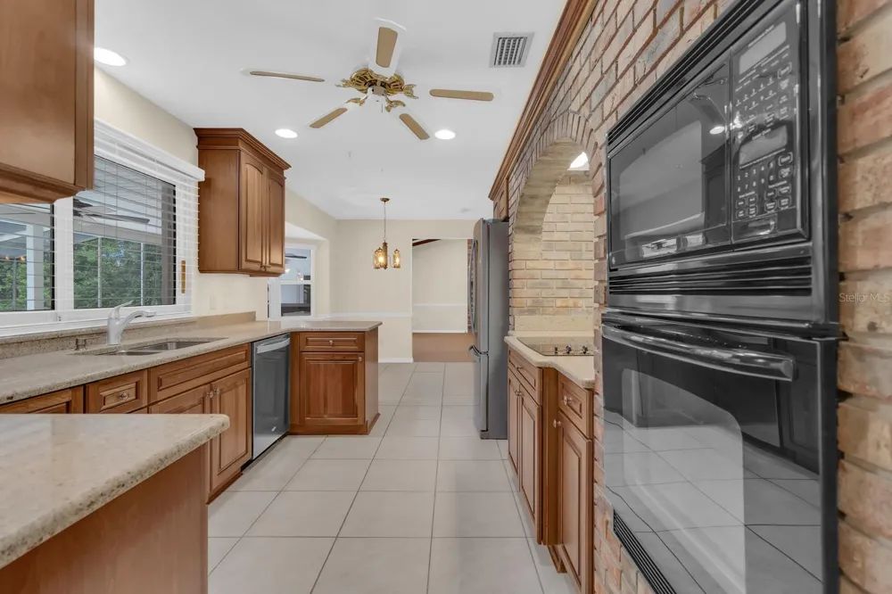 112 FOREST PARK COURT Longwood, FL 32779