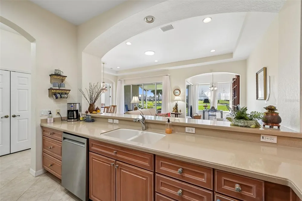2288 SIFIELD GREENS WAY Sun City Center, FL 33573