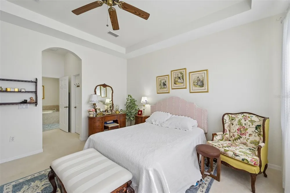 2288 SIFIELD GREENS WAY Sun City Center, FL 33573