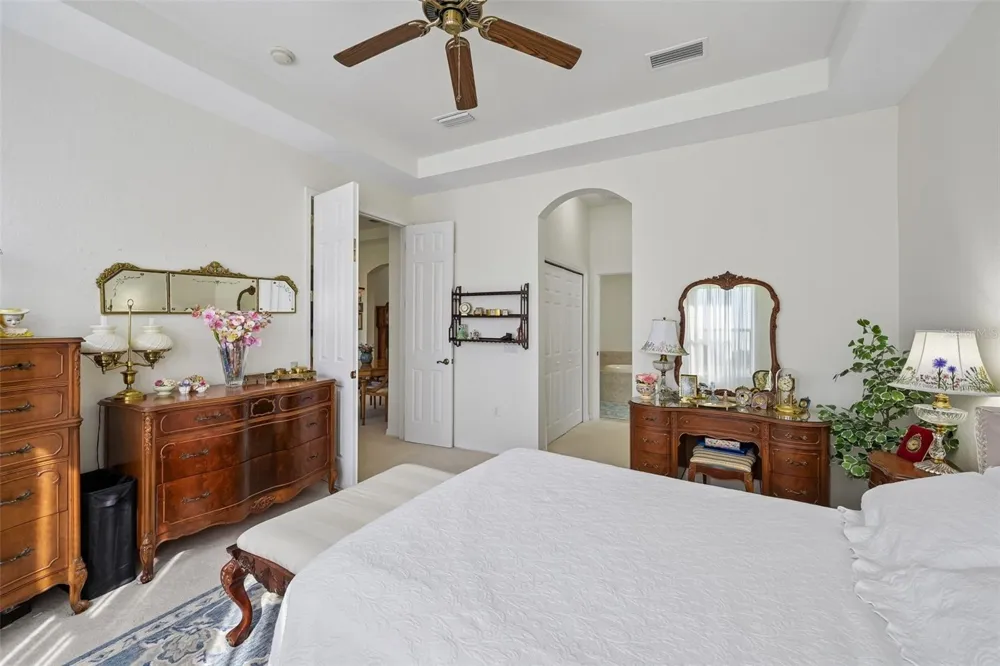2288 SIFIELD GREENS WAY Sun City Center, FL 33573