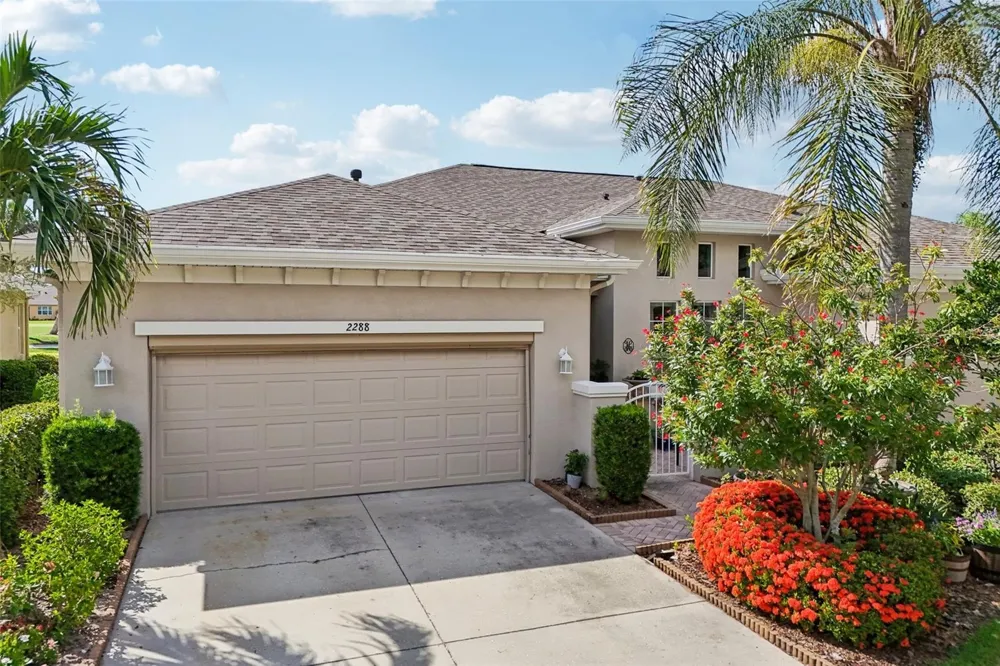 2288 SIFIELD GREENS WAY Sun City Center, FL 33573