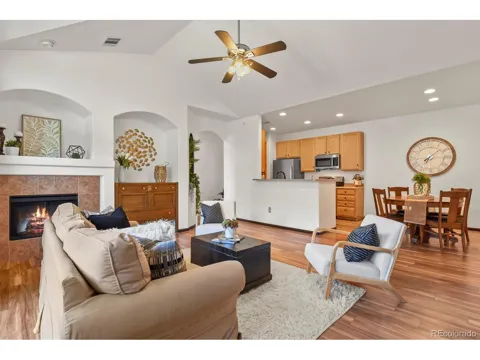 1561 Olympia Circle #1561-305