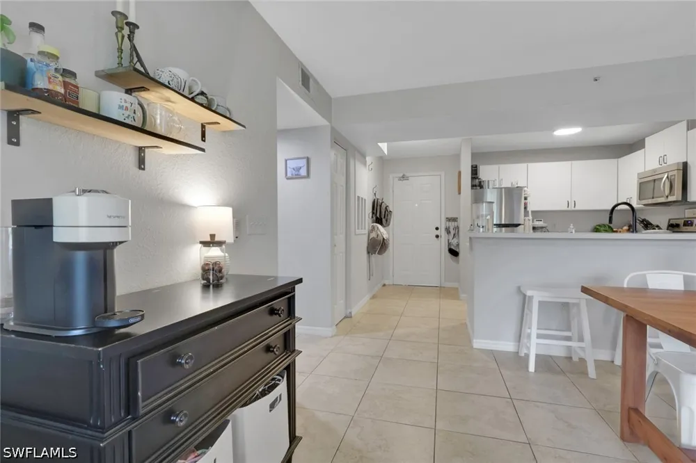 Key Royal Circle #1723 Naples, FL 34119