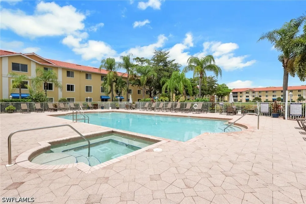 Key Royal Circle #1723 Naples, FL 34119