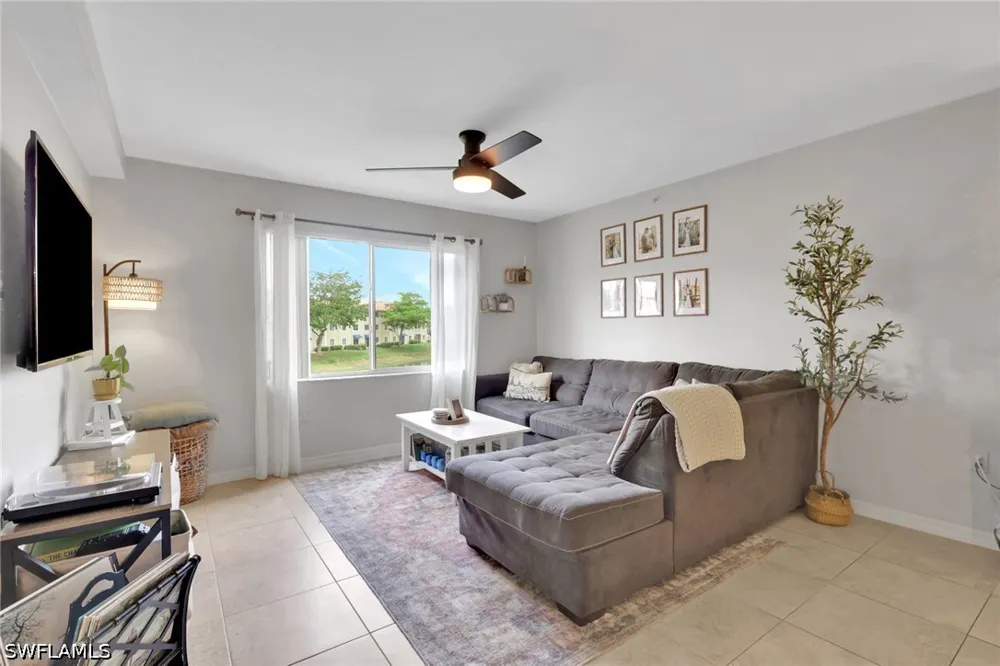 Key Royal Circle #1723 Naples, FL 34119