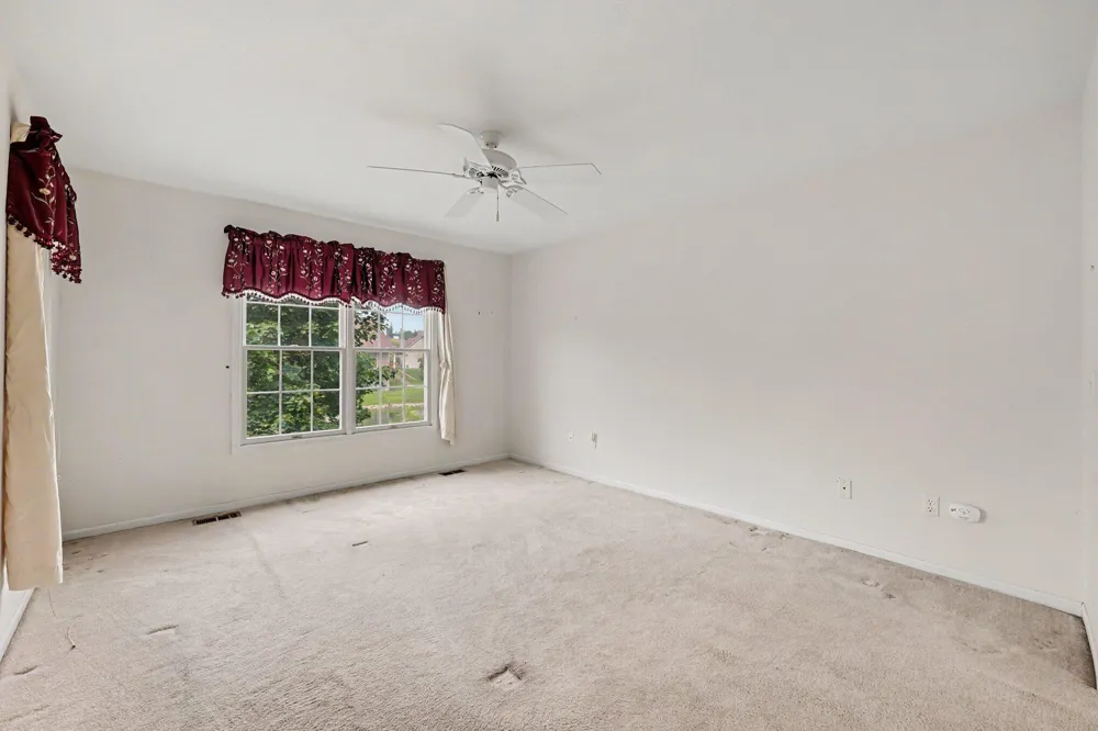 208 Pierce Lake Drive Chelsea, MI 48118