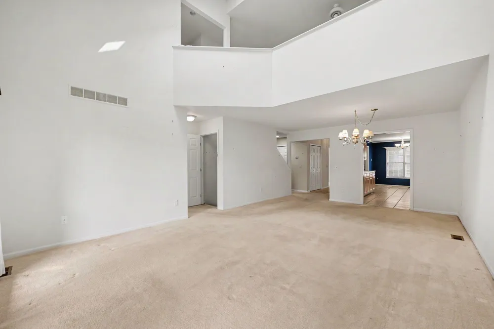 208 Pierce Lake Drive Chelsea, MI 48118