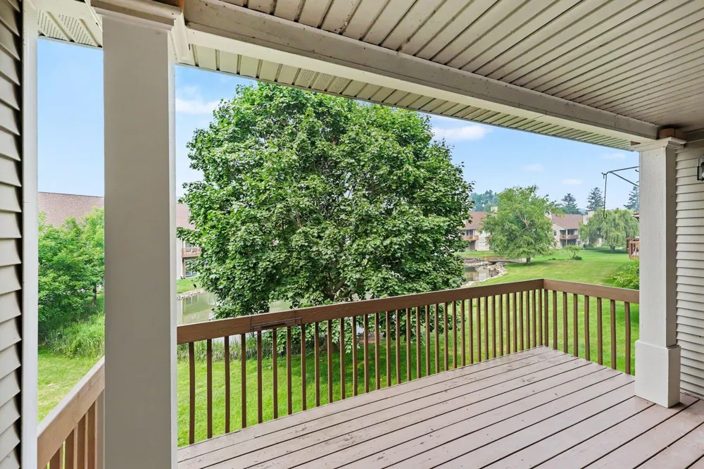 208 Pierce Lake Drive Chelsea, MI 48118