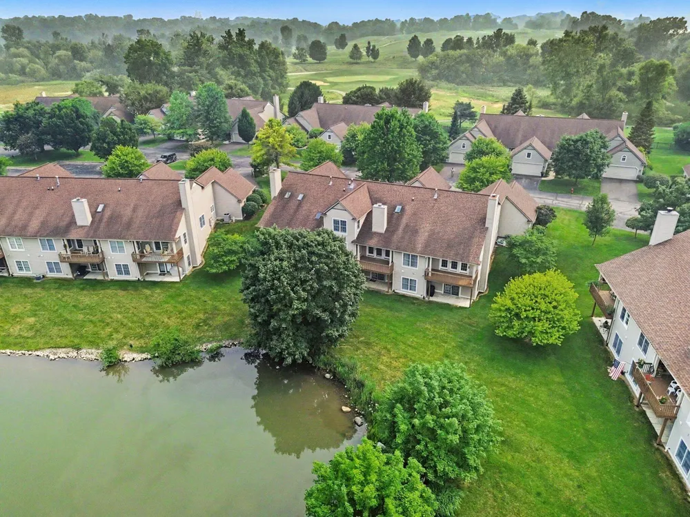 208 Pierce Lake Drive Chelsea, MI 48118