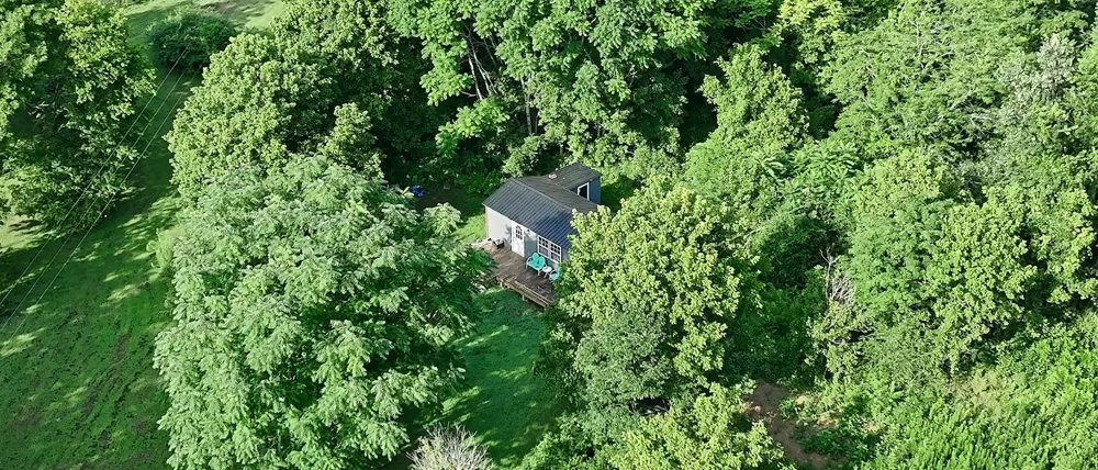 1765 Old Cedar Creek Rd Linden, TN 37096