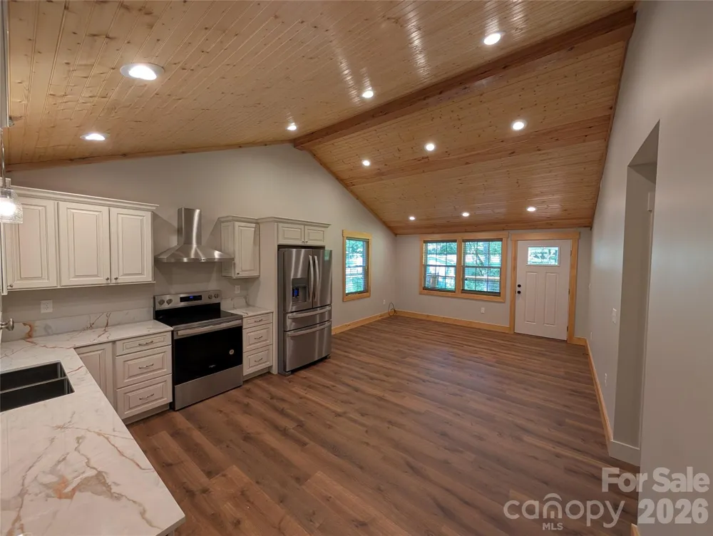 522 Brandon Road Black Mountain, NC 28711