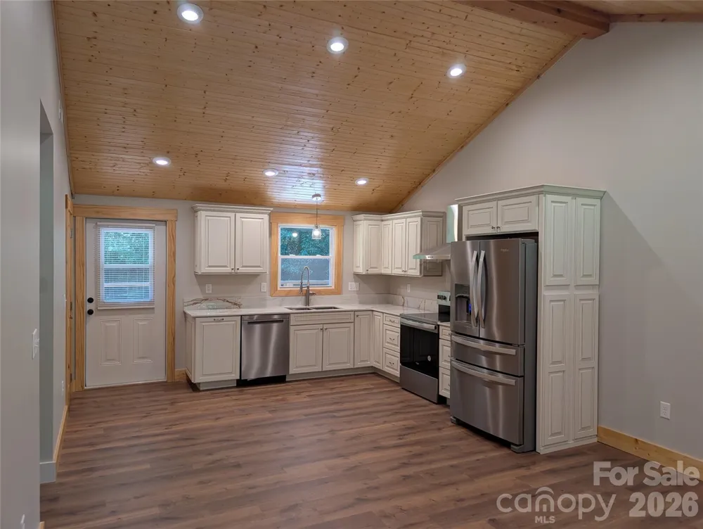 522 Brandon Road Black Mountain, NC 28711