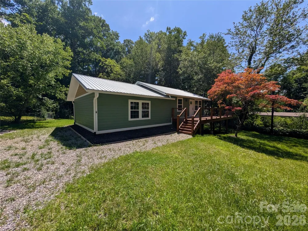 522 Brandon Road Black Mountain, NC 28711