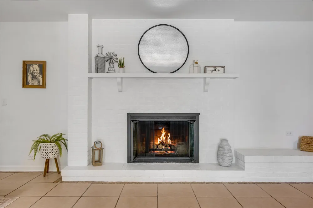 307 Daingerfield Street Naples, TX 75568