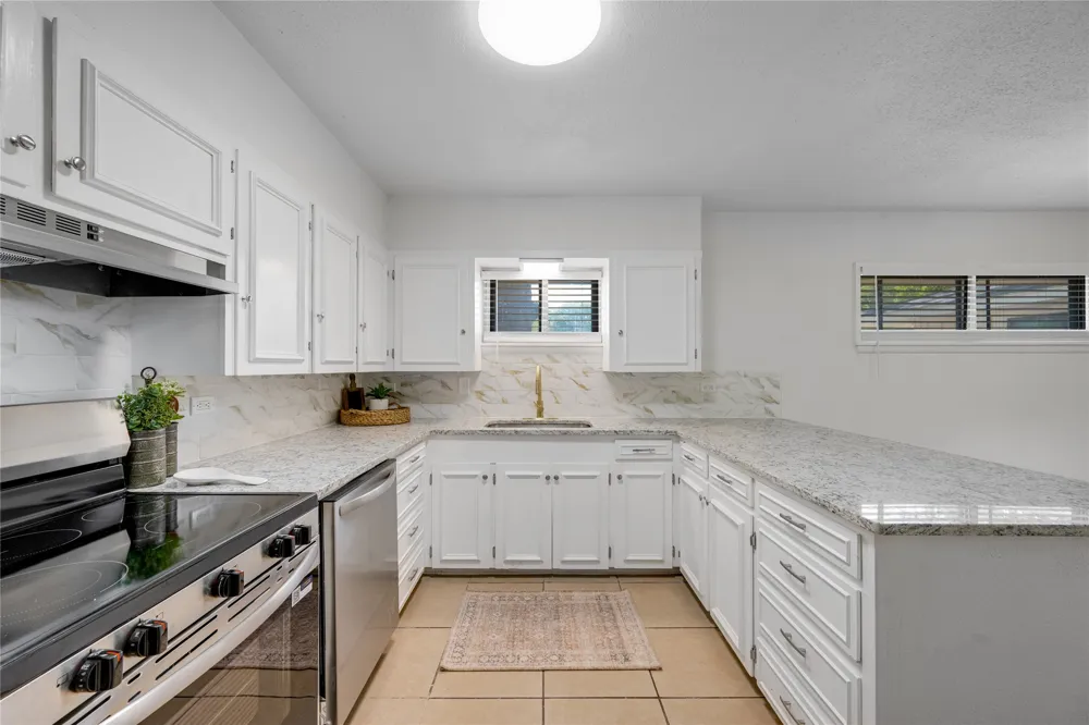 307 Daingerfield Street Naples, TX 75568