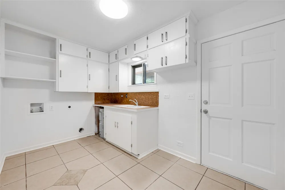 307 Daingerfield Street Naples, TX 75568