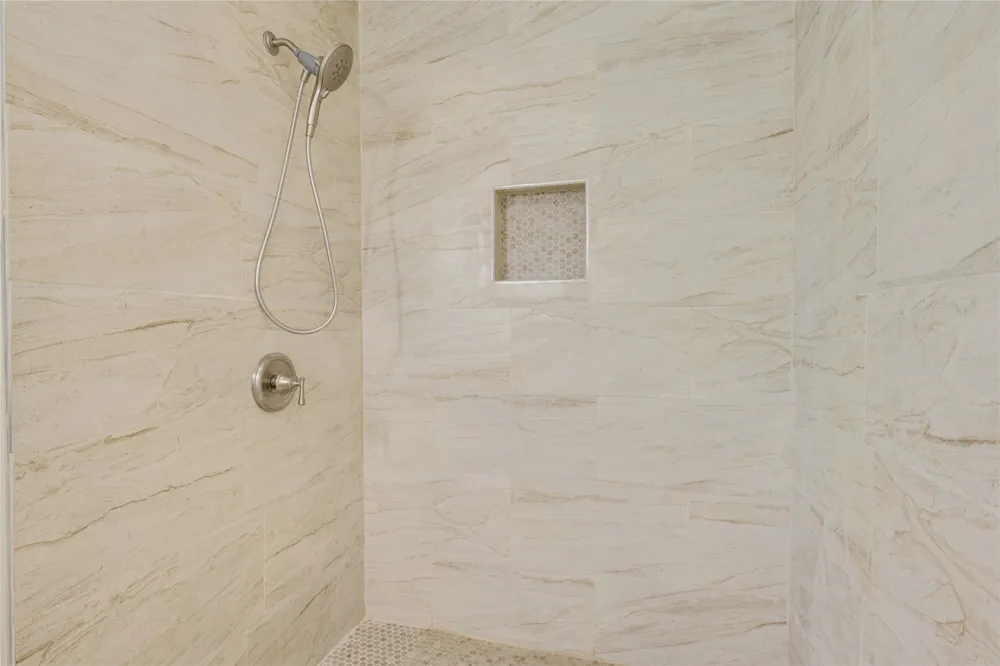 307 Daingerfield Street Naples, TX 75568
