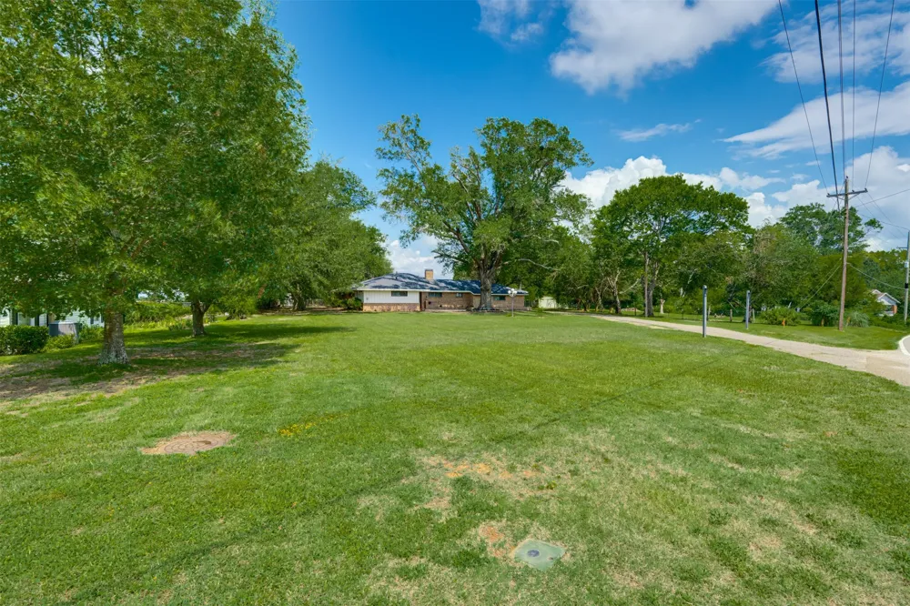 307 Daingerfield Street Naples, TX 75568
