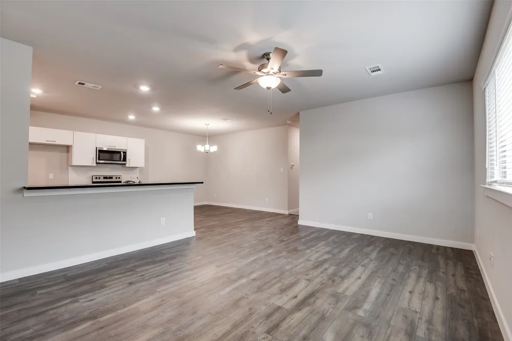 609 Blackland Drive Venus, TX 76084