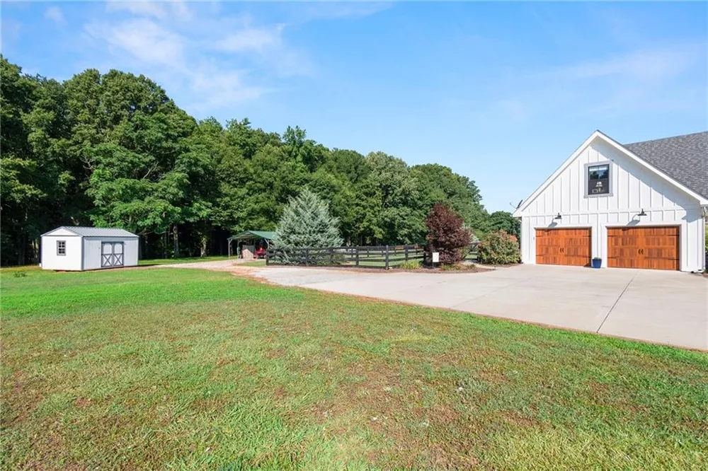 1490 Durden Road Rutledge, GA 30663