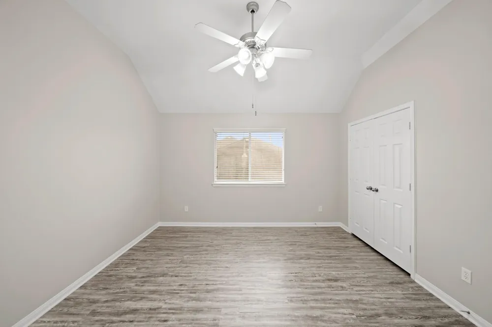 4035 E Teal Estates Circle Fresno, TX 77545