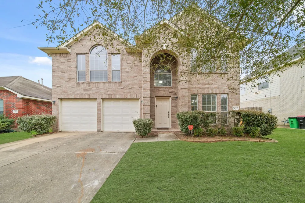 4035 E Teal Estates Circle Fresno, TX 77545