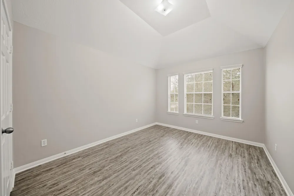 4035 E Teal Estates Circle Fresno, TX 77545