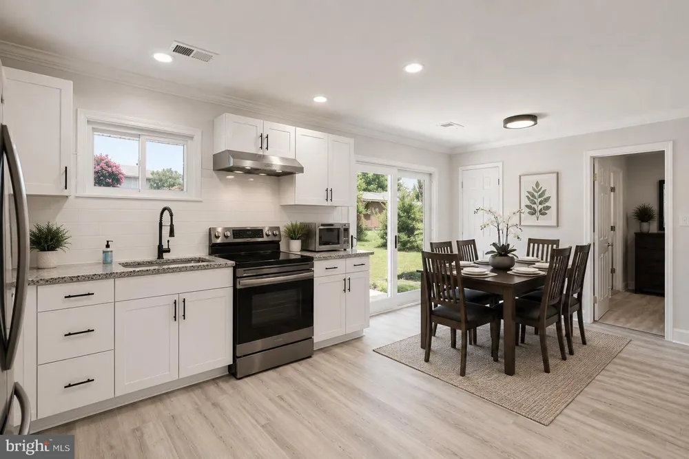 501 E POPLAR ROAD E Sterling, VA 20164