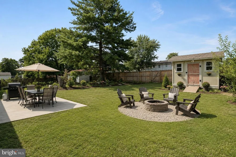 501 E POPLAR ROAD E Sterling, VA 20164