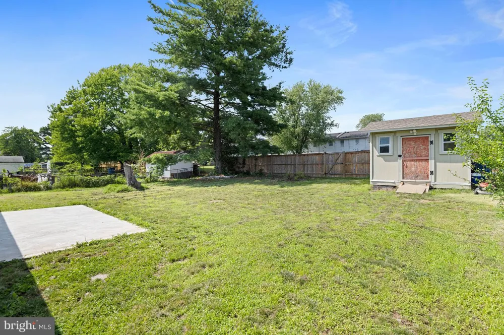 501 E POPLAR ROAD E Sterling, VA 20164