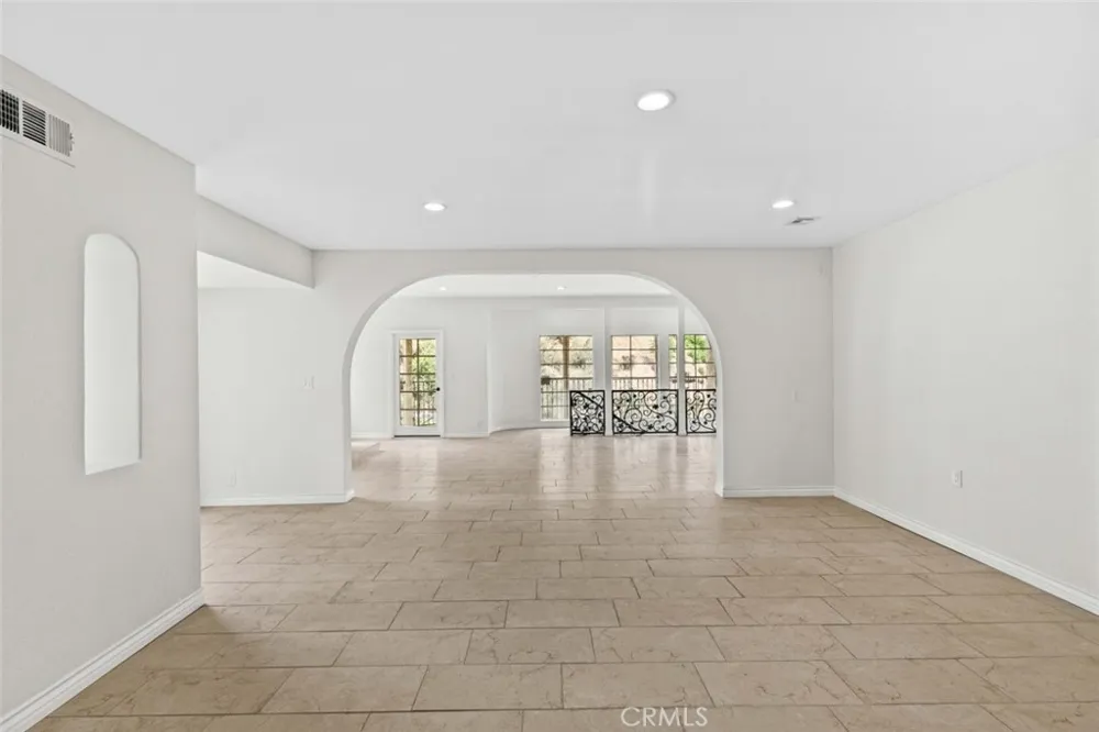 631 Caleb Street Glendale, CA 91202