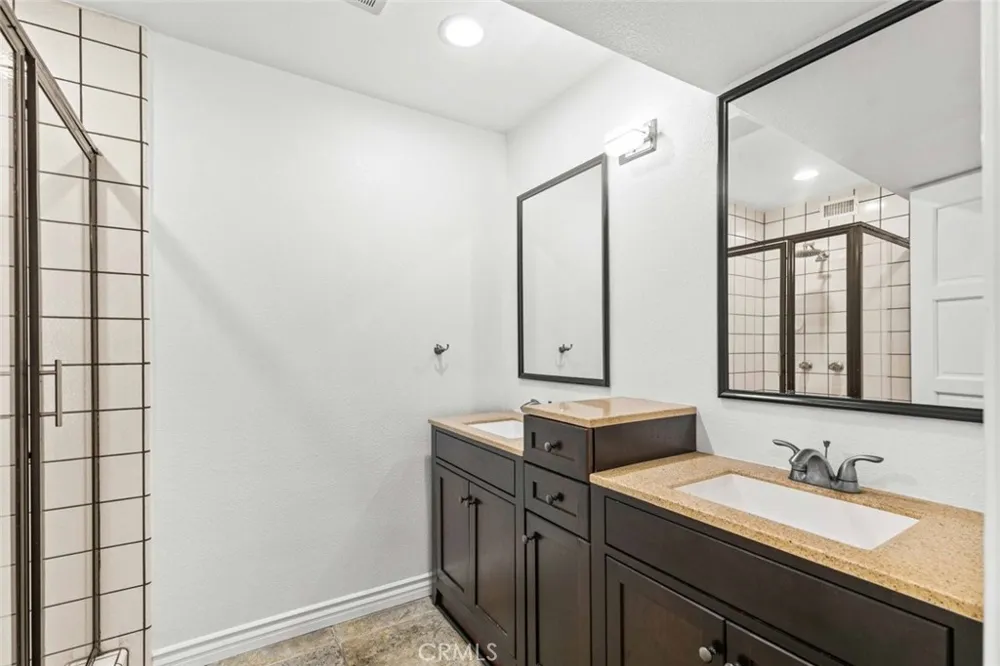 631 Caleb Street Glendale, CA 91202