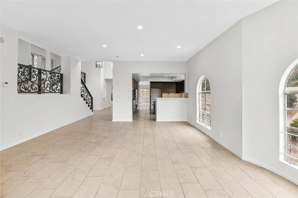 631 Caleb Street Glendale, CA 91202