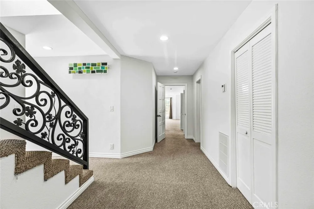 631 Caleb Street Glendale, CA 91202