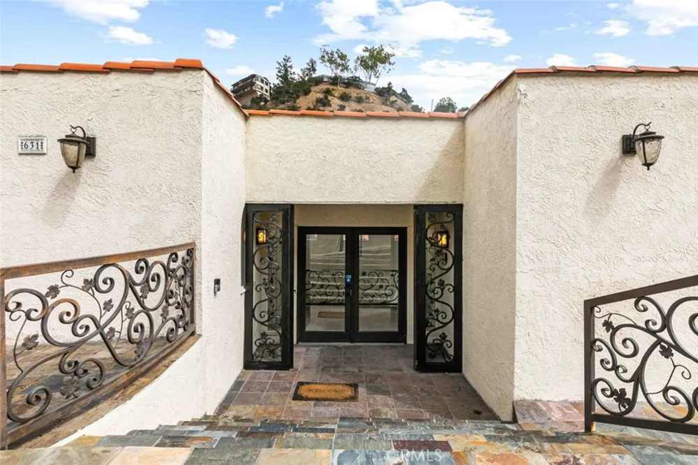 631 Caleb Street Glendale, CA 91202