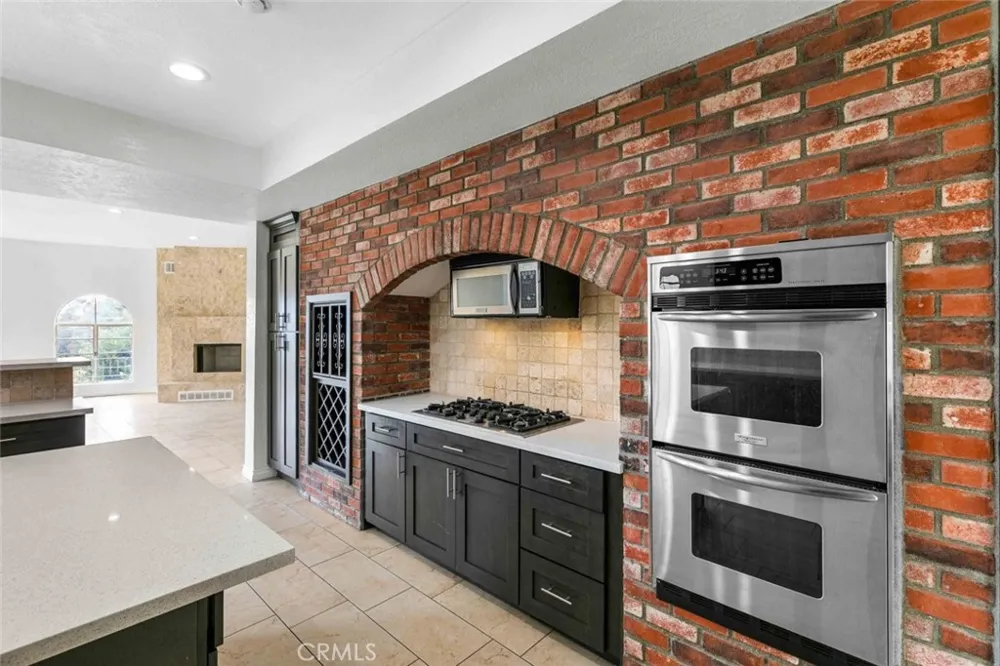 631 Caleb Street Glendale, CA 91202