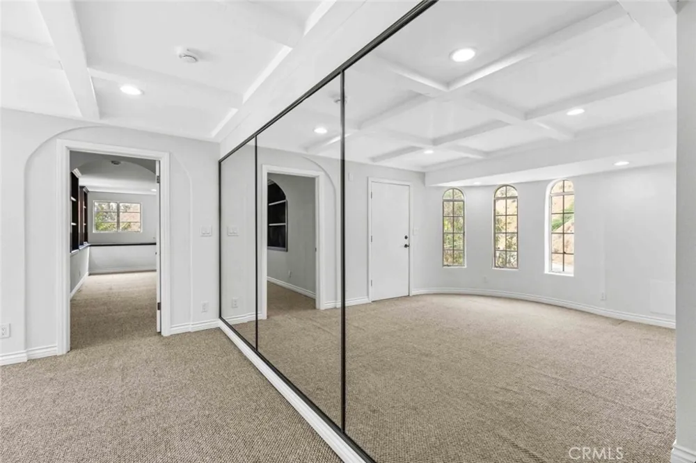 631 Caleb Street Glendale, CA 91202
