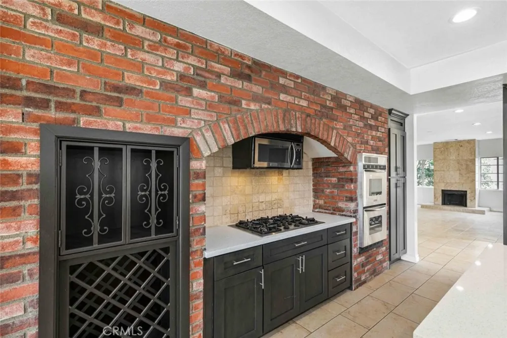 631 Caleb Street Glendale, CA 91202