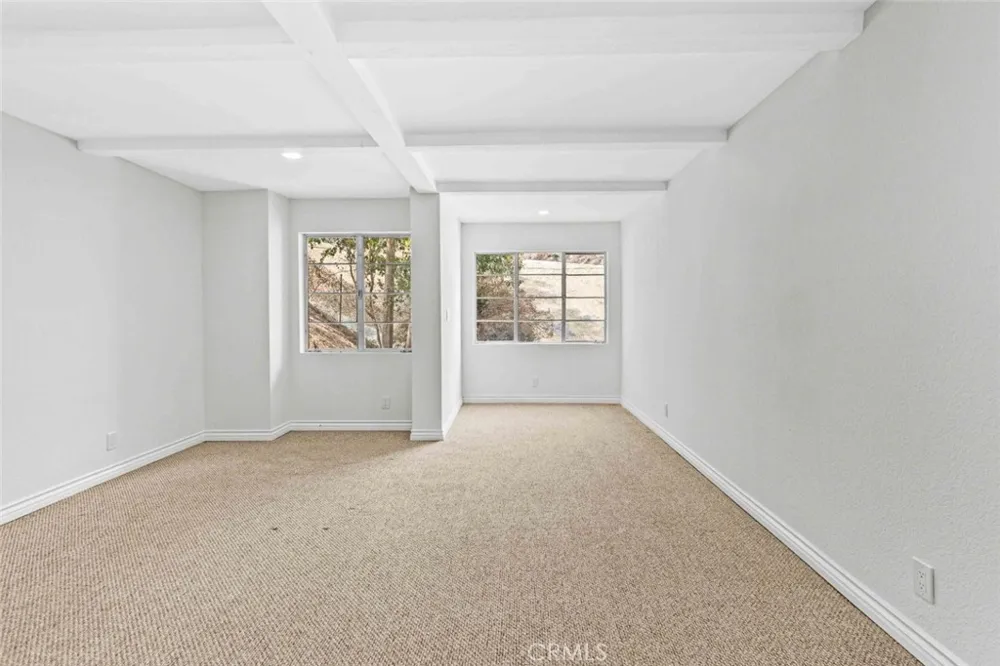 631 Caleb Street Glendale, CA 91202